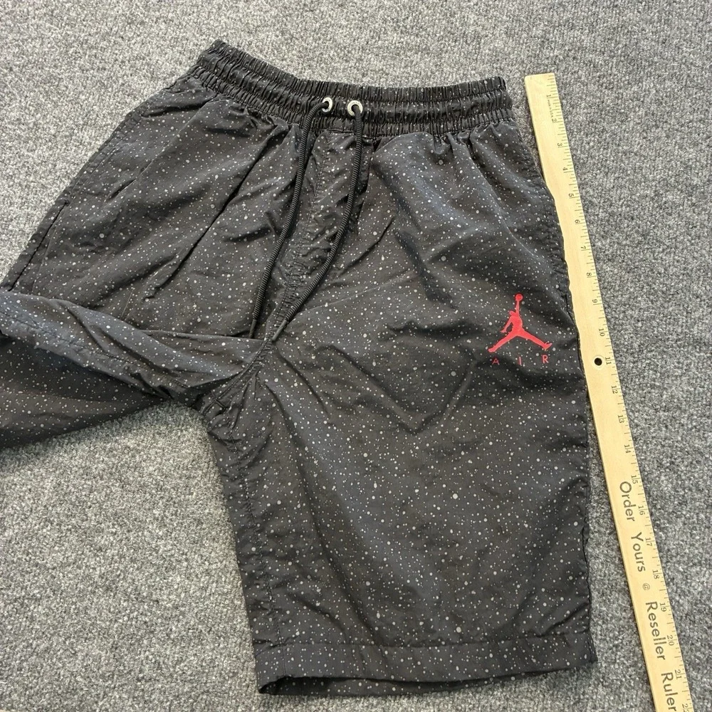 Nike Air Jordan Poolside Mesh Lined Shorts Mens Size Small Cement Black Jumpman